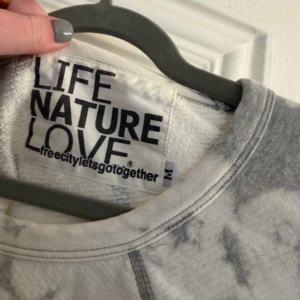 Gray and White Graphic Sweatshirt - Picture 2 of 3